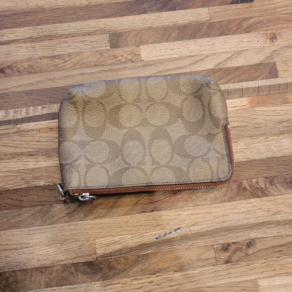 COACH 2 Compartment Brown Signature Logo Zippered Wristlet/Purse - Picture 7 of 14